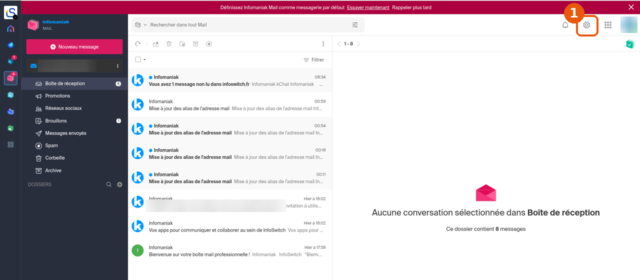 Mail Infomaniak : icône Paramètres en forme de roue dentée encadrée (1) en haut à droite, adresse et avatar floutés
