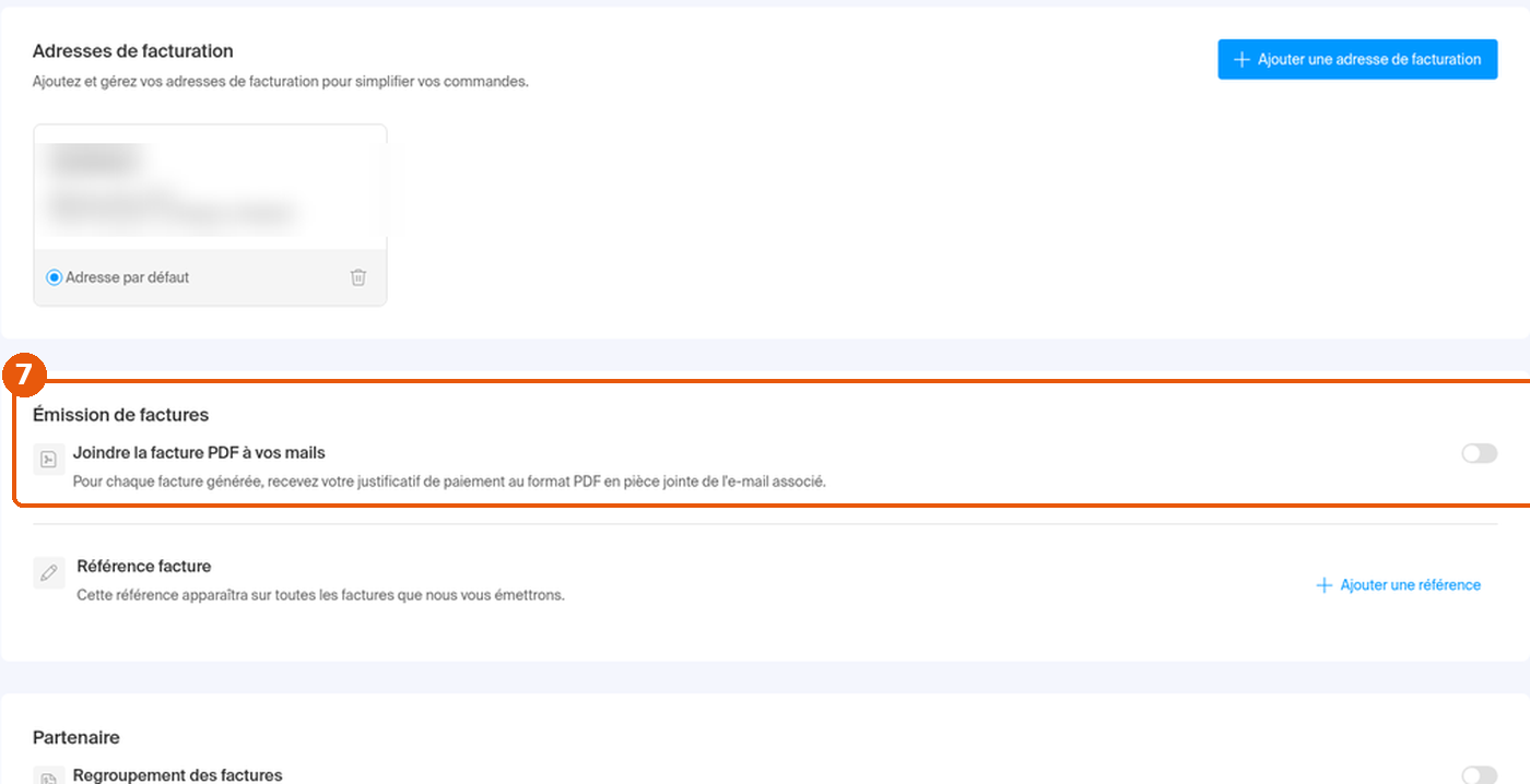 Paramètres de facturation : adresse floutée, option Joindre la facture PDF à vos mails encadrée