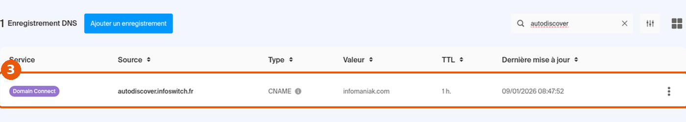 Zone DNS filtrée sur autodiscover : ligne CNAME vers infomaniak.com encadrée