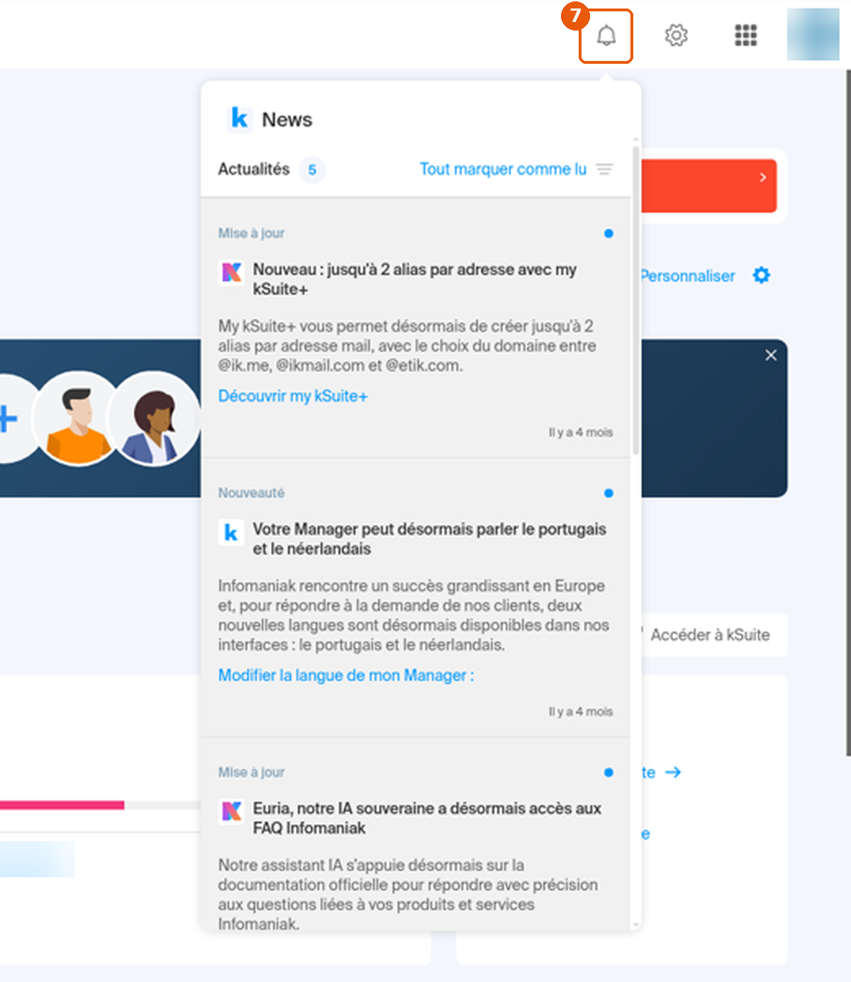 Cloche des actualités encadrée et panneau News ouvert