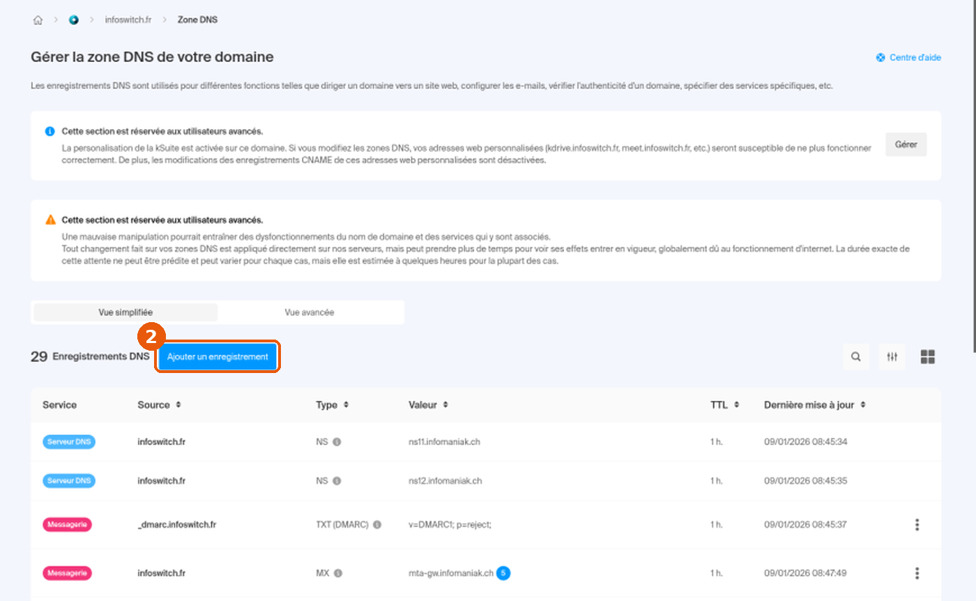Page Gérer la zone DNS avec le bouton Ajouter un enregistrement encadré